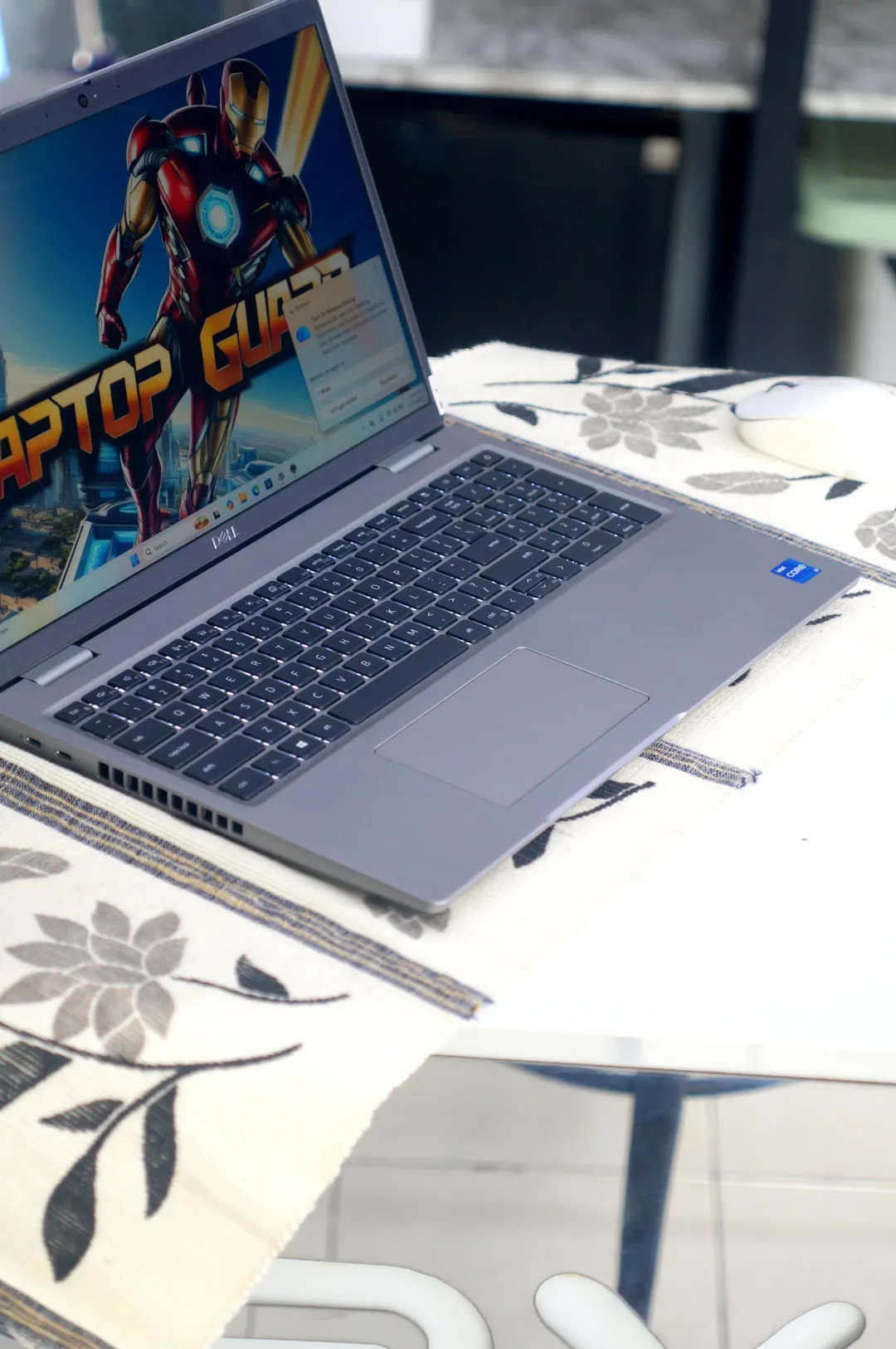 Dell PRECISION 3561 WORKSTATION foto 2