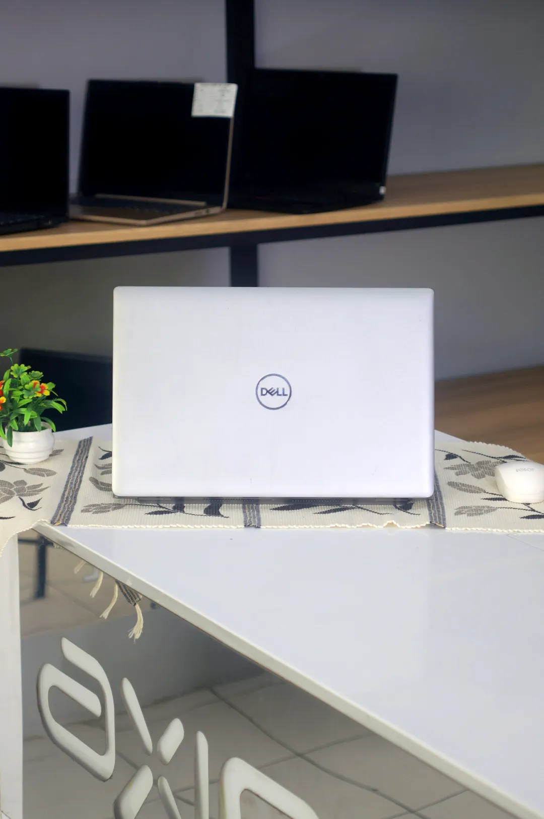 Dell PRECISION 3561 WORKSTATION foto 4