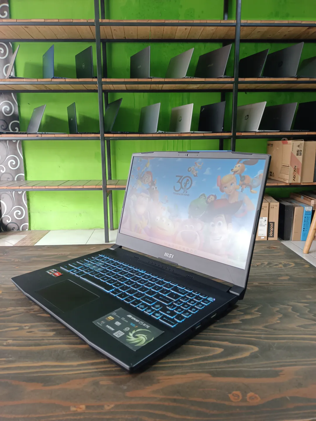 MSI Bravo 15 B7E foto 2