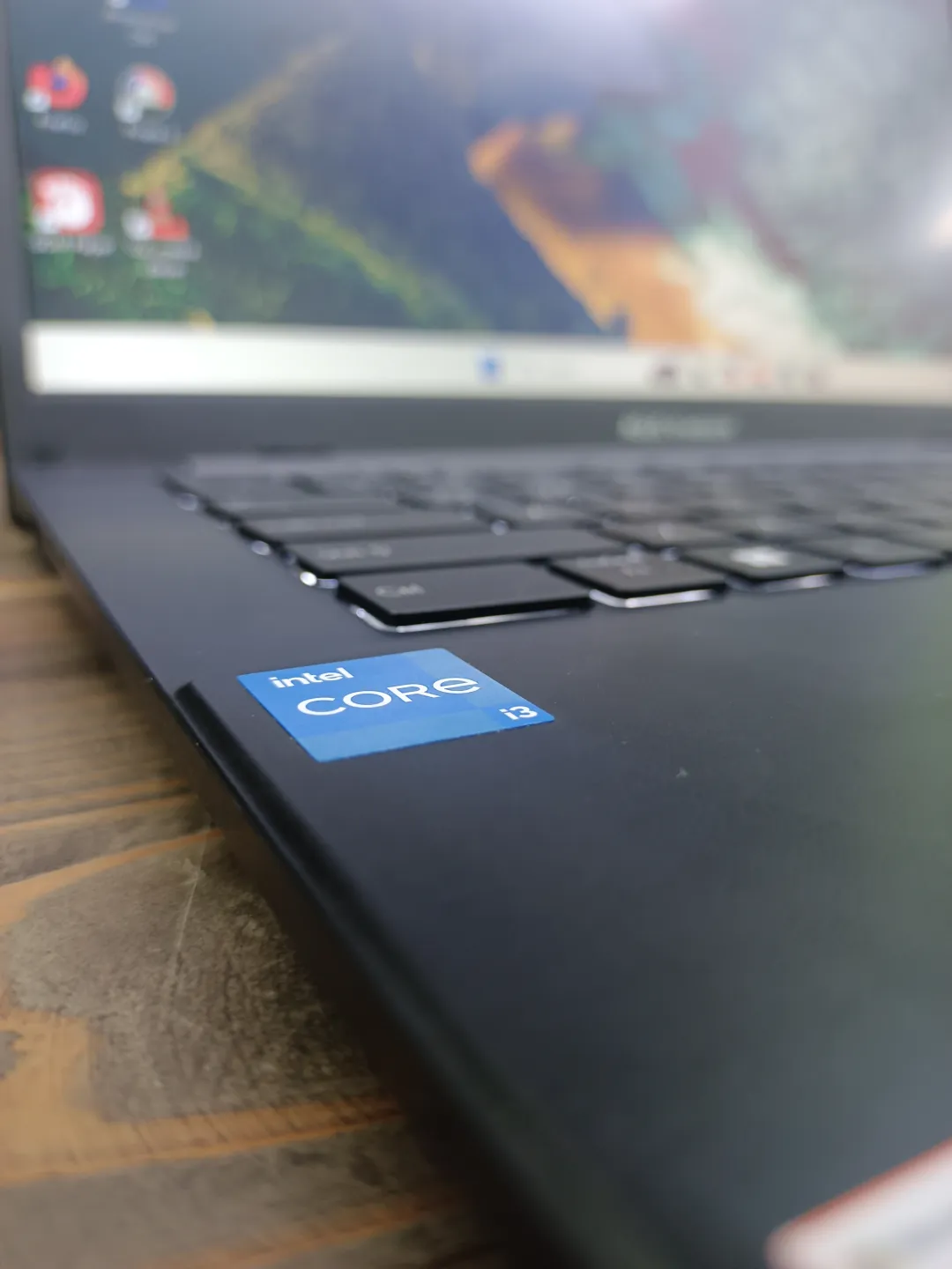 Asus Vivobook Go 14 foto 3