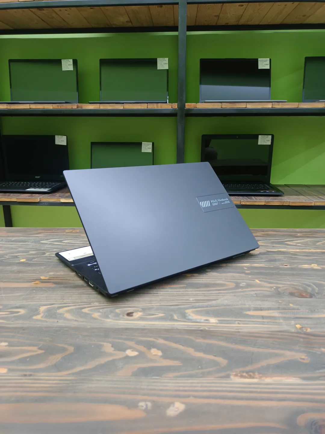 Asus Vivobook Go 14 foto 4