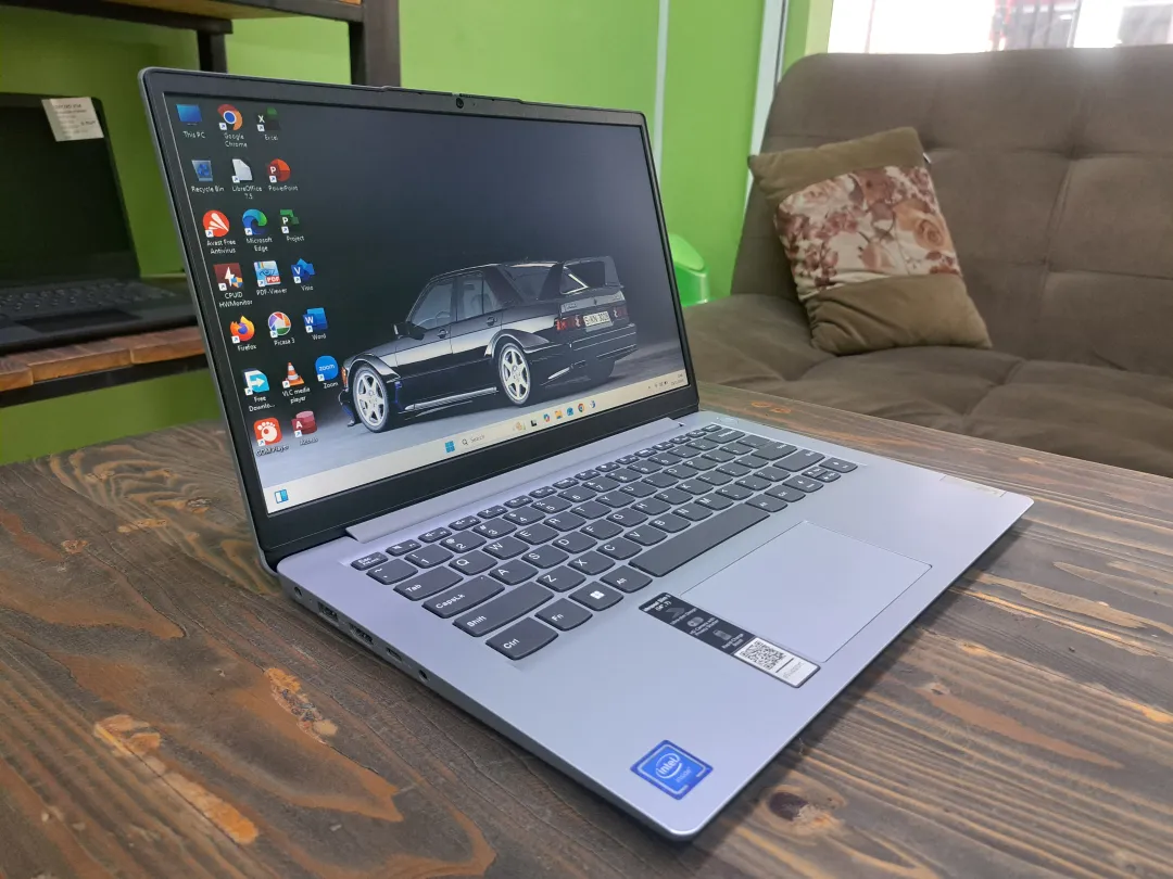 Lenovo IDEAPAD SLIM 1i