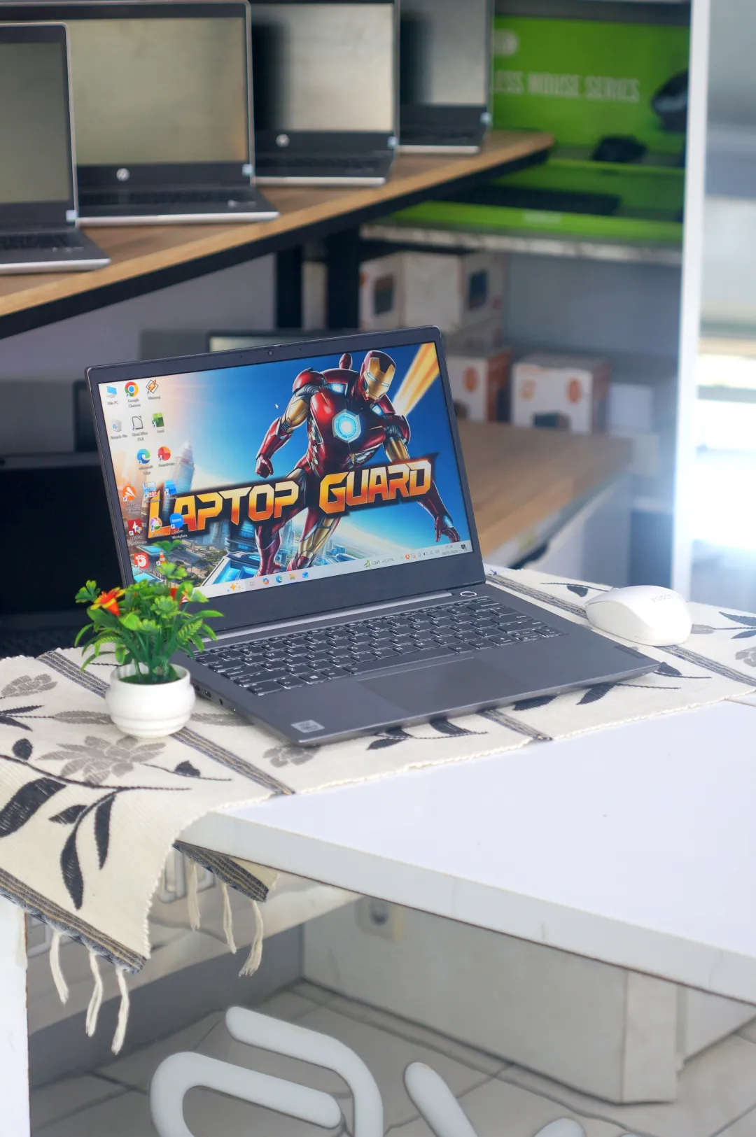 Lenovo THINKBOOK 14