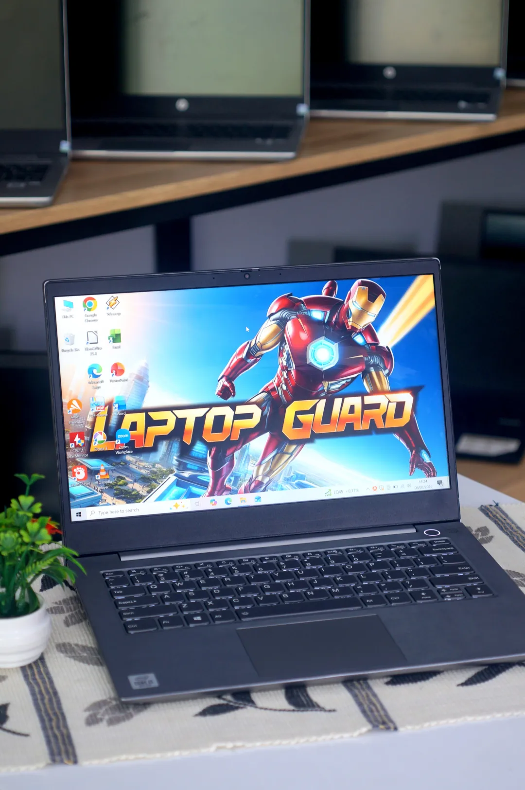 Lenovo THINKBOOK 14 foto 2
