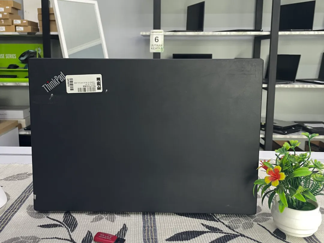 Lenovo LENOVO THINKPAD T14 GEN 1 TC foto 4