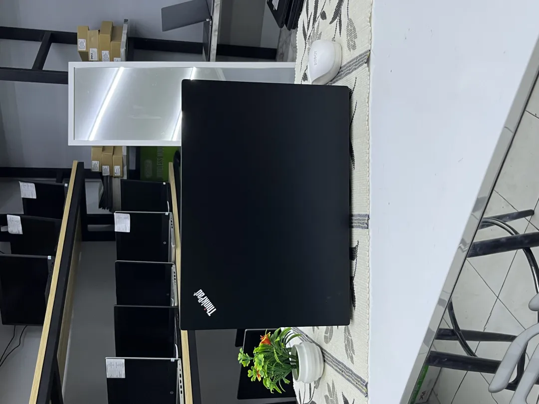 Lenovo THINKPAD L380 foto 4