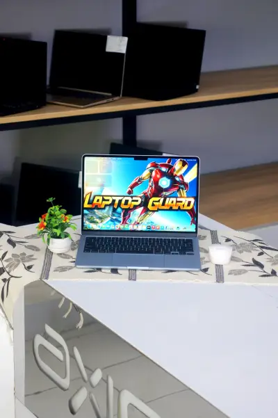 Laptop MACBOOK AIR M4 2025 GARANSI RESMI 13 Oktober 2026 APPLE M4 RAM 16GB SSD 256GB second di Jogja