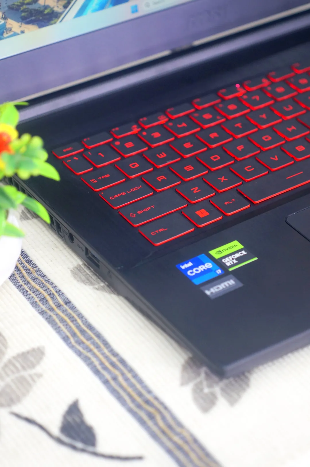 MSI THIN GF63 12VE-218ID foto 3