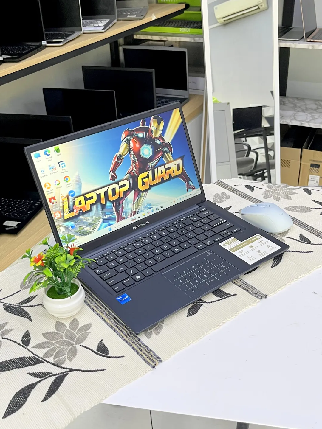 Asus VIVOBOOK X1404VA