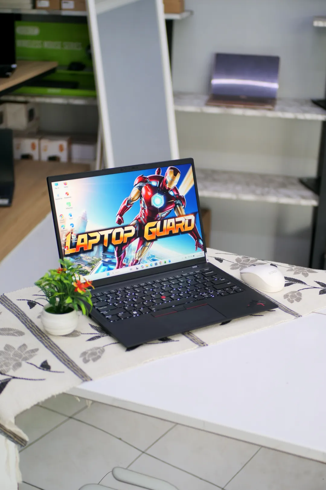 Lenovo THINKPAD X1 CARBON GEN 10
