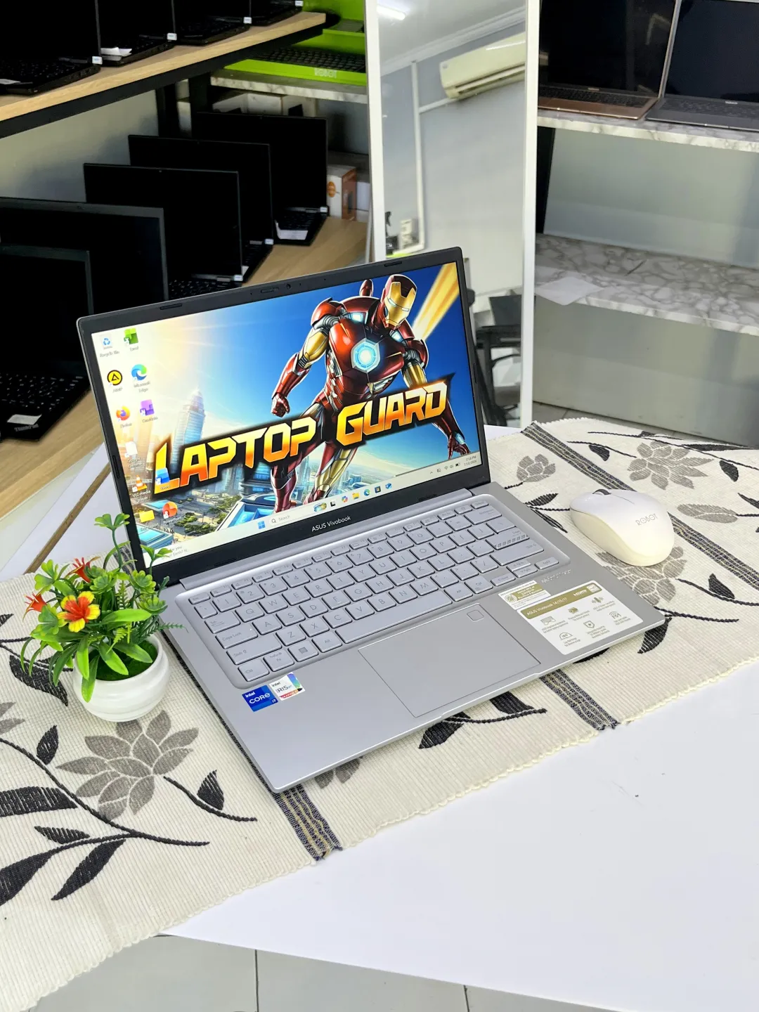 Asus VIVOBOOK A1404VA