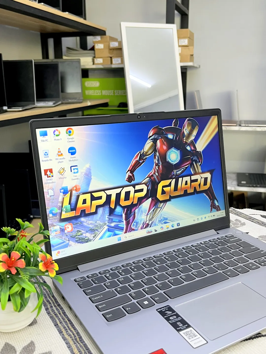 Lenovo IDEAPAD SLIM 1