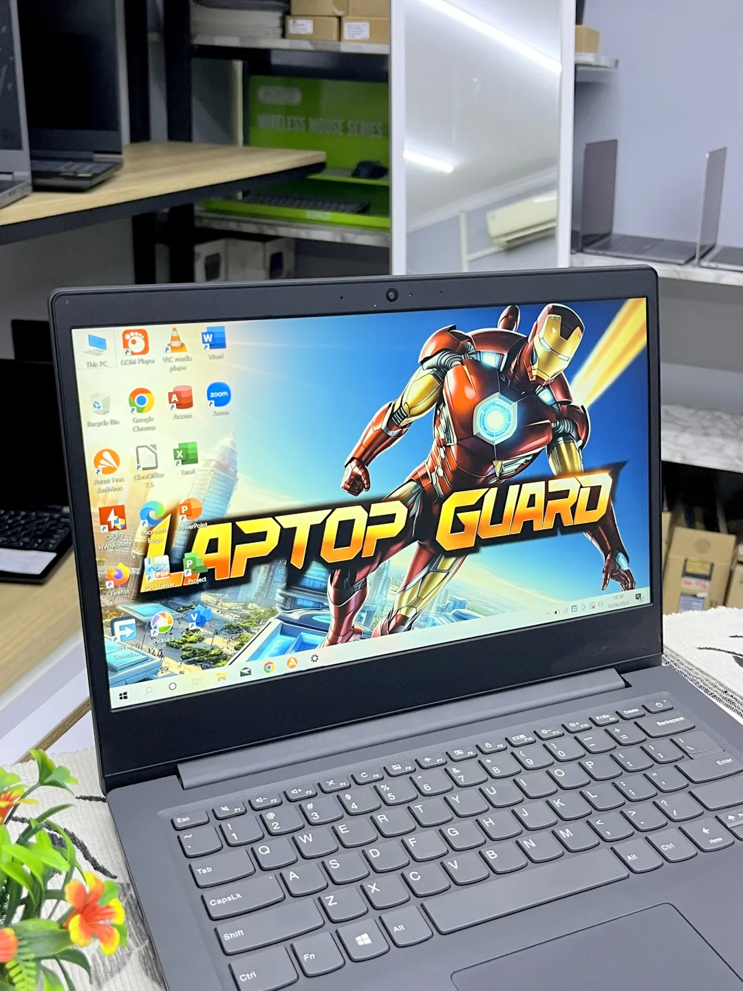 Lenovo V14-IIL