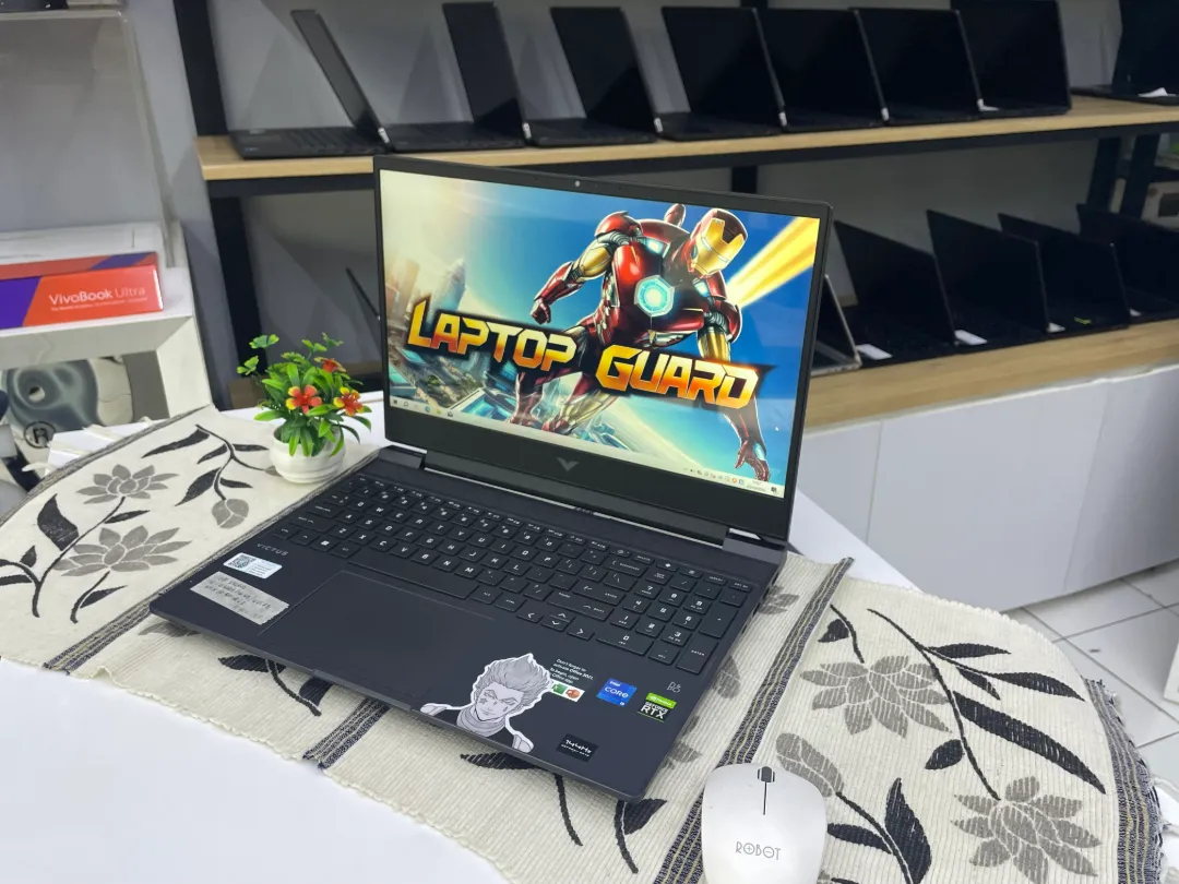 HP VICTUS 15-fa0011tx