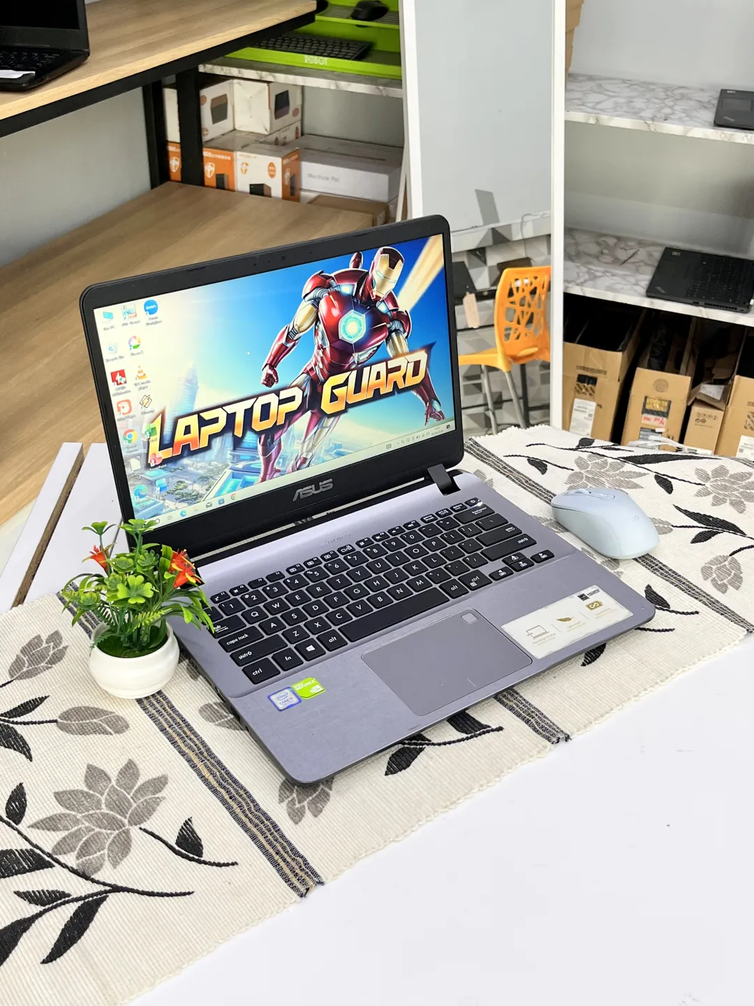 Asus VIVOBOOK A407U