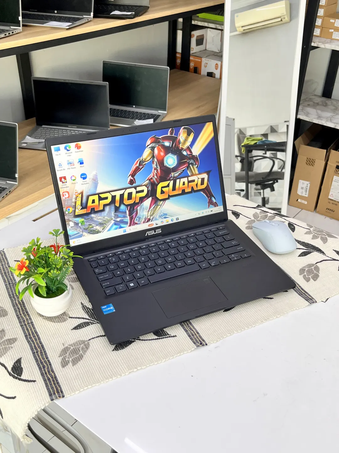 Asus VIVOBOOK A1400E