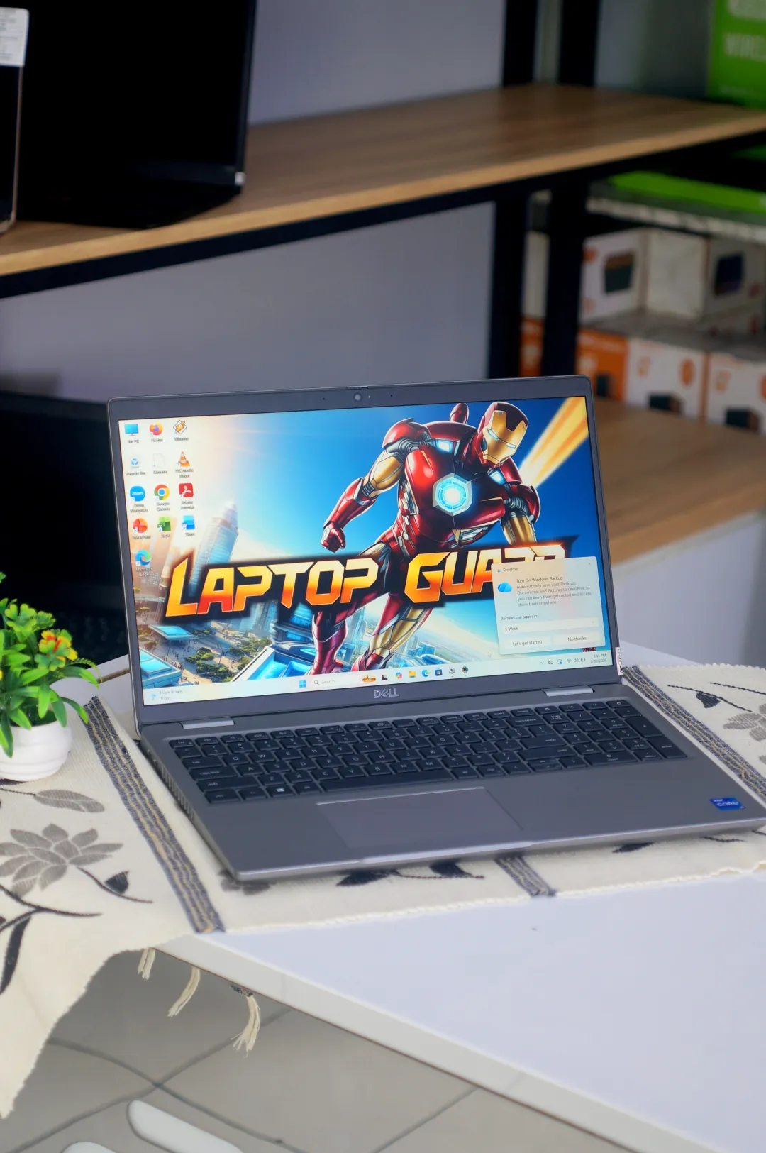 Dell PRECISION 3561 WORKSTATION