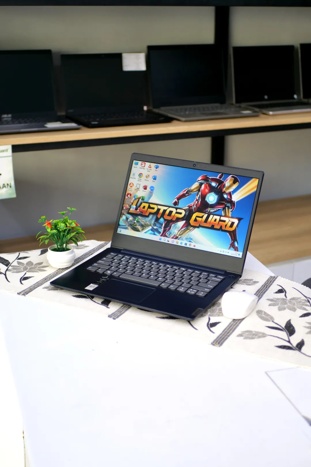 Lenovo IDEAPAD SLIM 3 14ARE05
