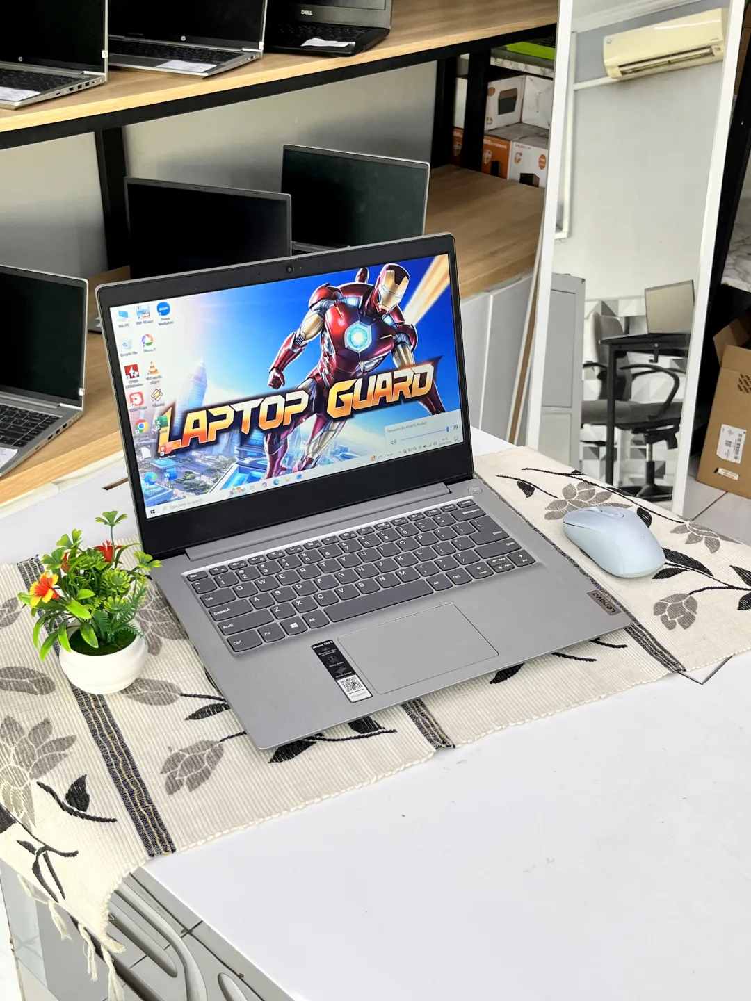 Lenovo IDEAPAD SLIM 3