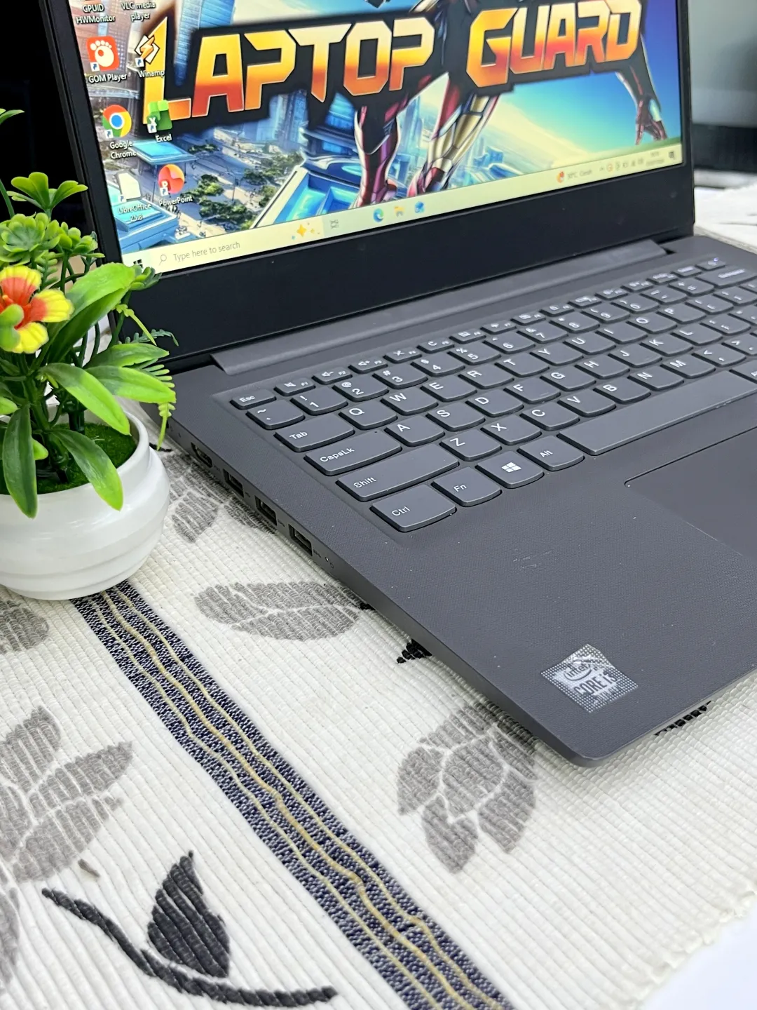Lenovo V14-IIL