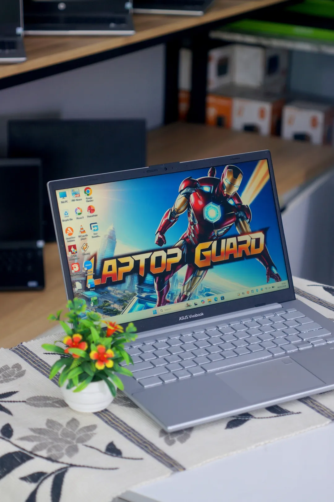 Asus VIVOBOOK E1404FA