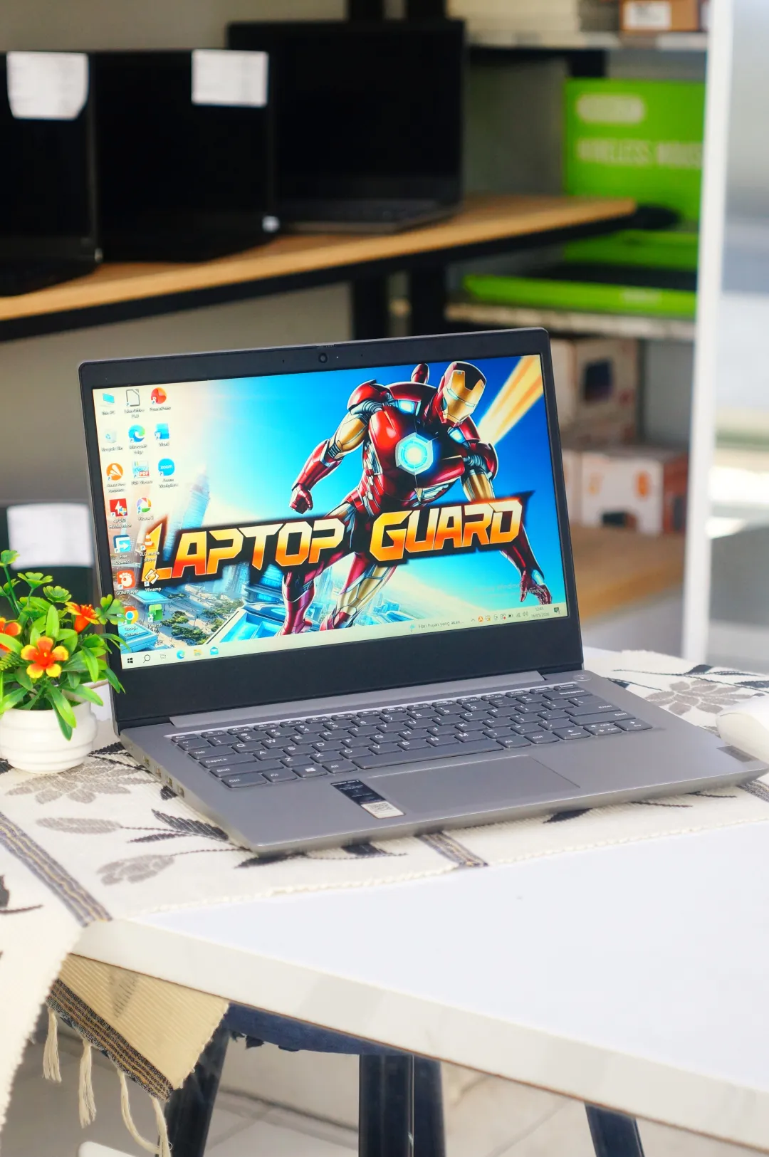 Lenovo IDEAPAD SLIM 3