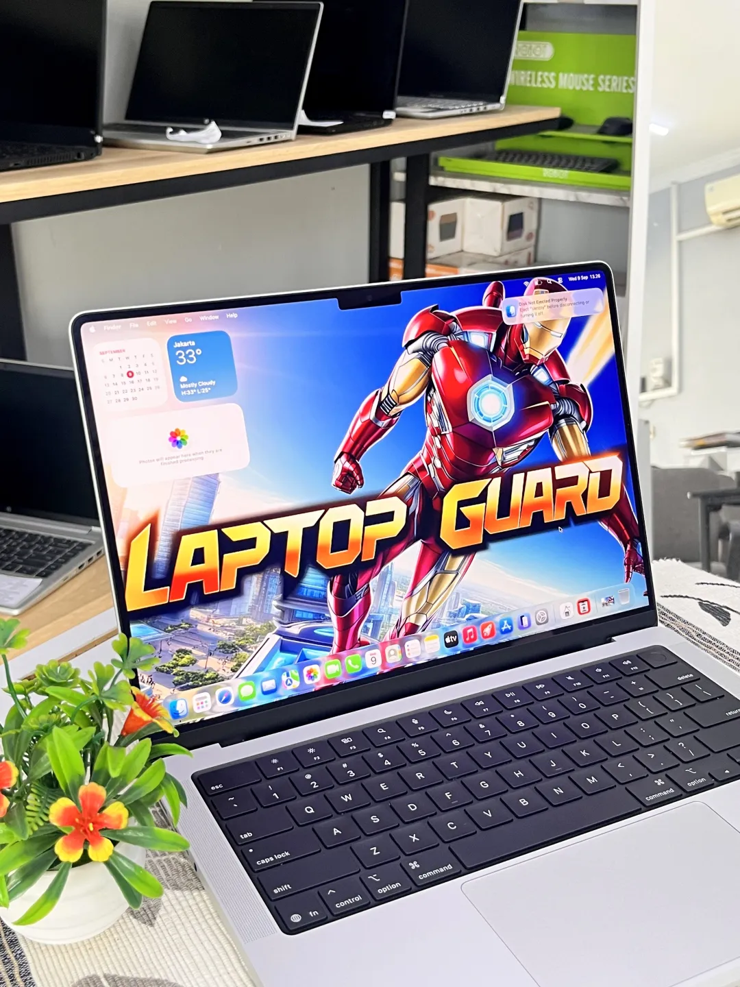APPLE MACBOOK PRO M5 foto 2
