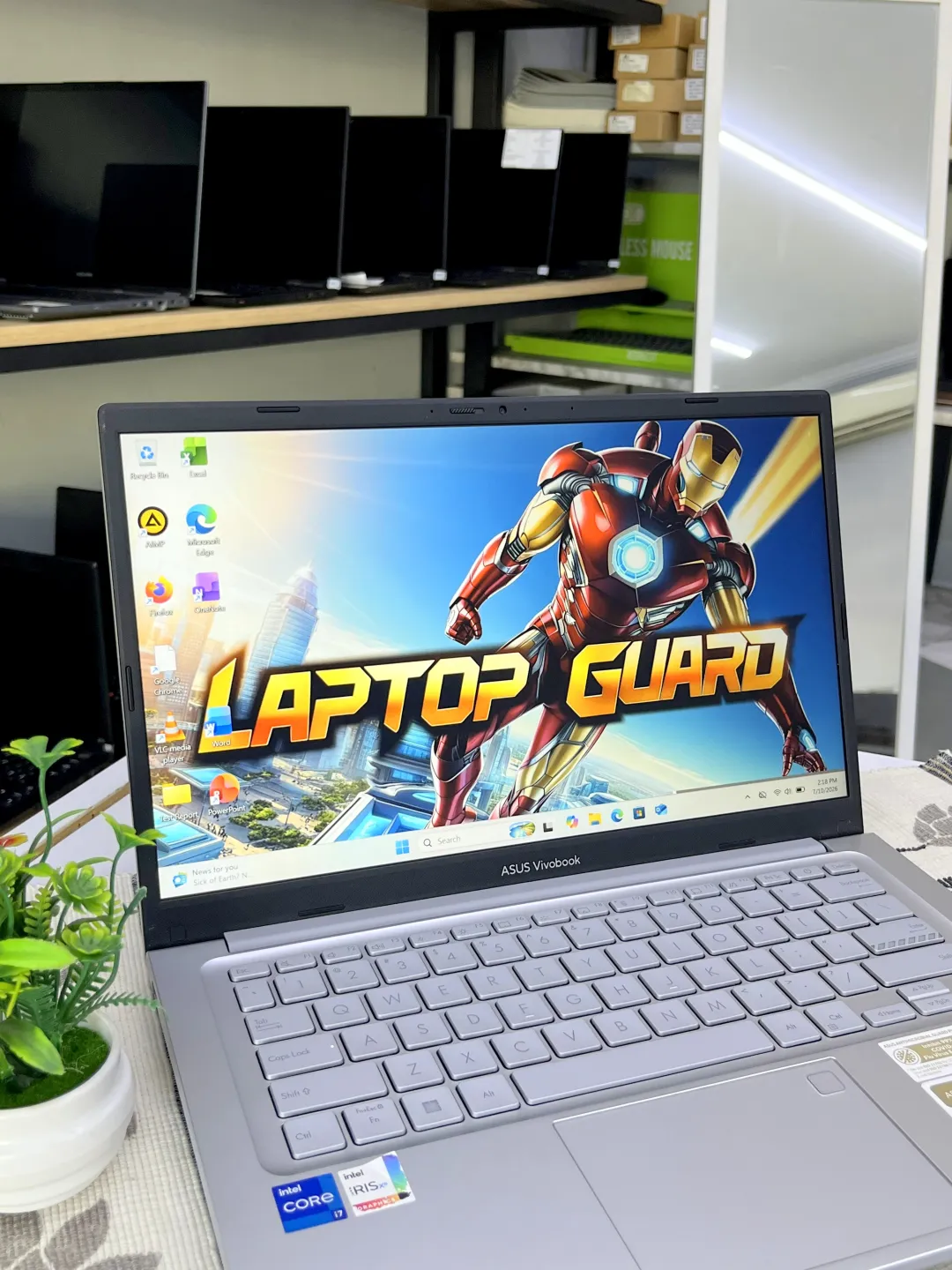 Asus VIVOBOOK A1404VA foto 2