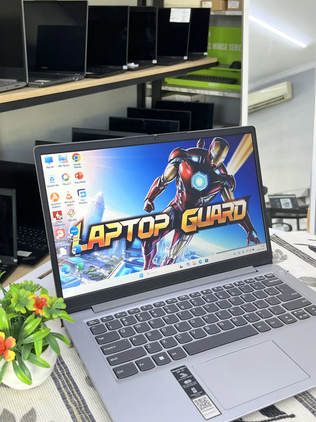 Lenovo IDEAPAD SLIM 1I 14IGL7 foto 2
