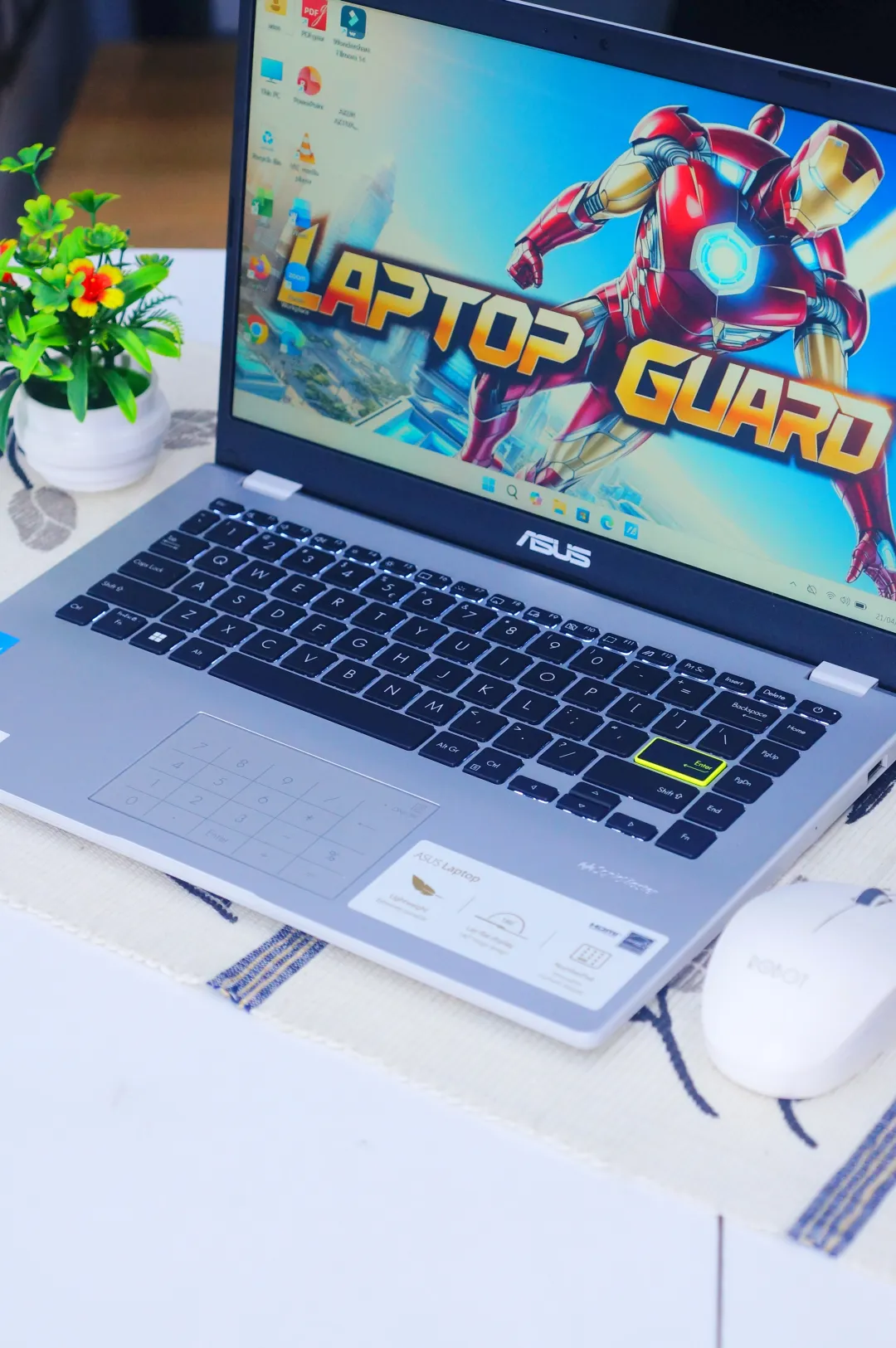 ASUS VIVOBOOK E410KA foto 2