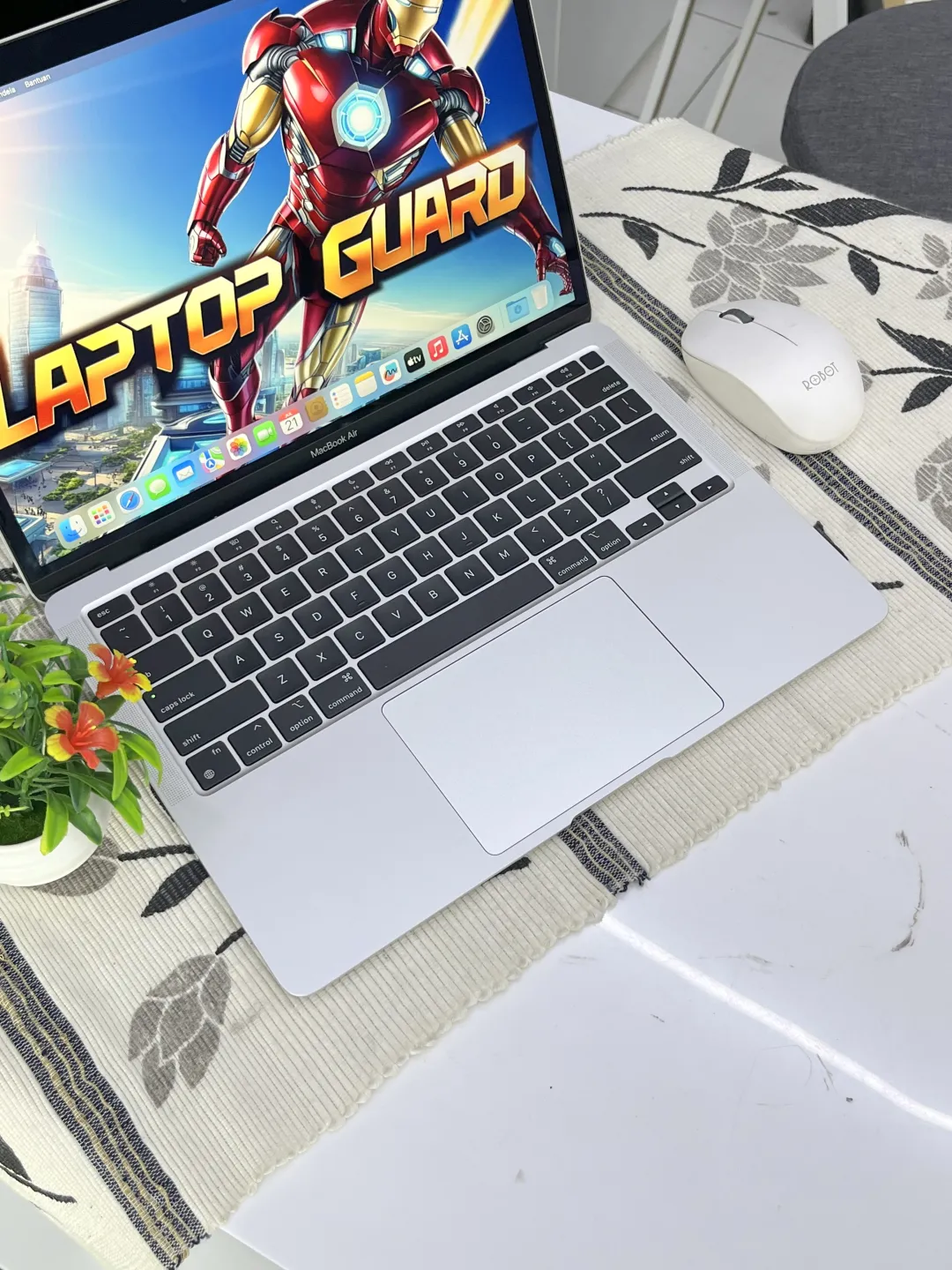 MACBOOK AIR M1 2020 foto 2