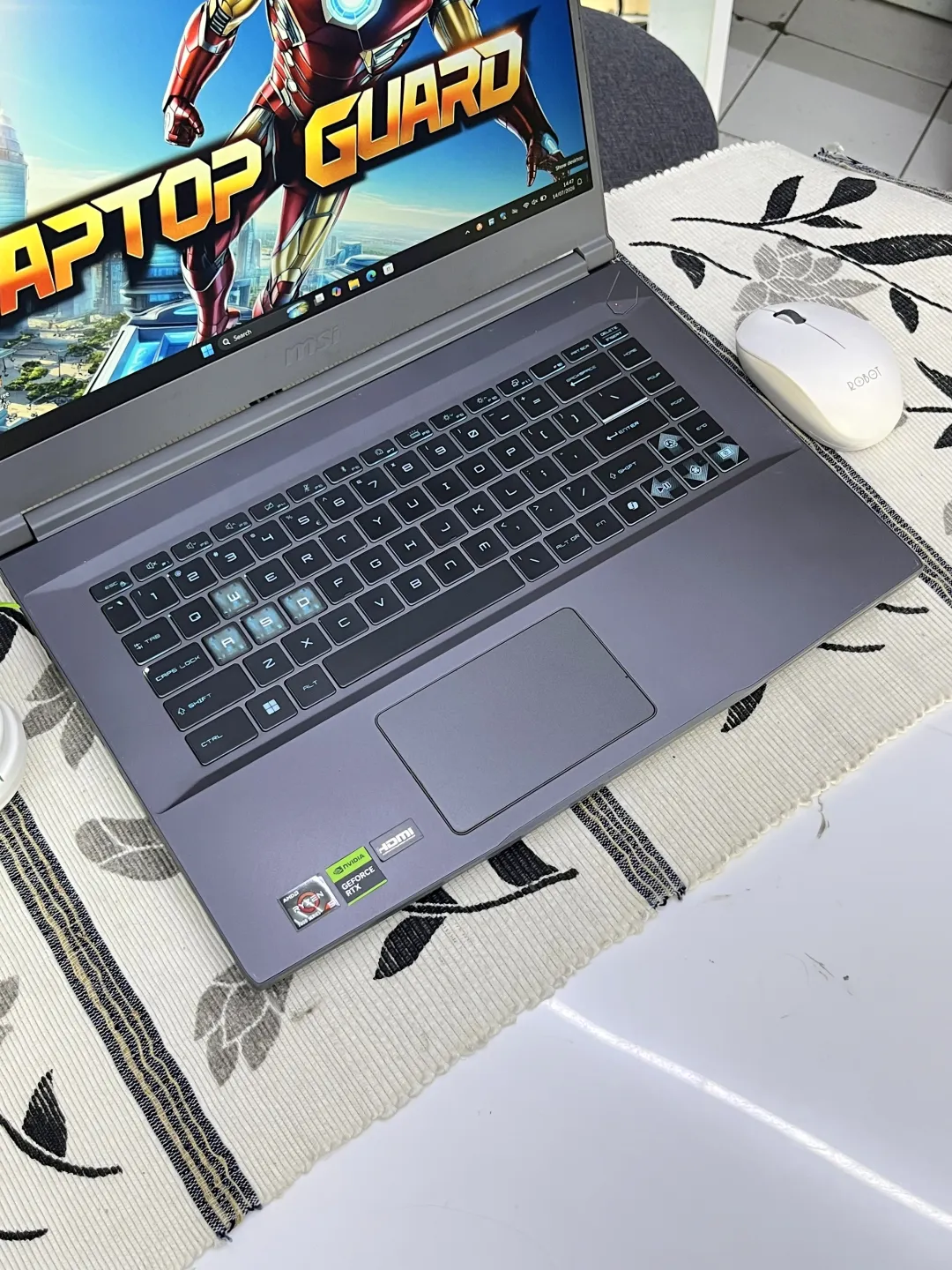 MSI THIN A15 B7UCX foto 2