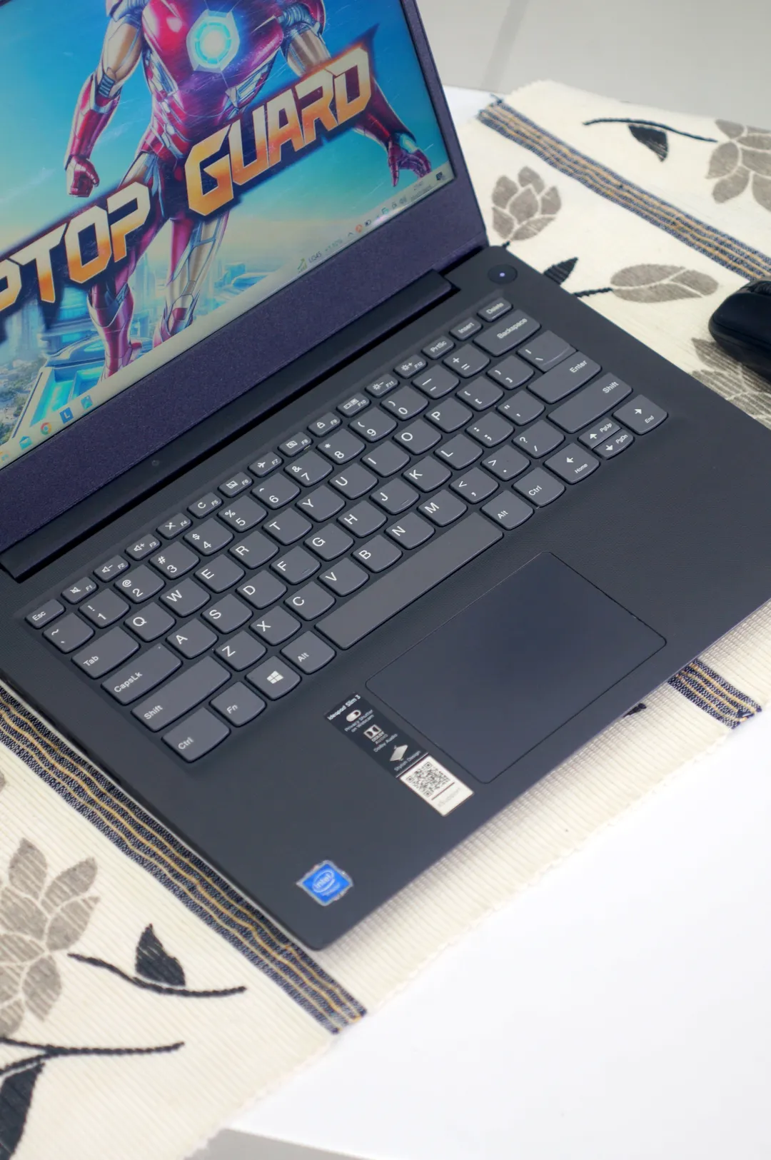 Lenovo IDEAPAD 3 14IGL05 foto 2