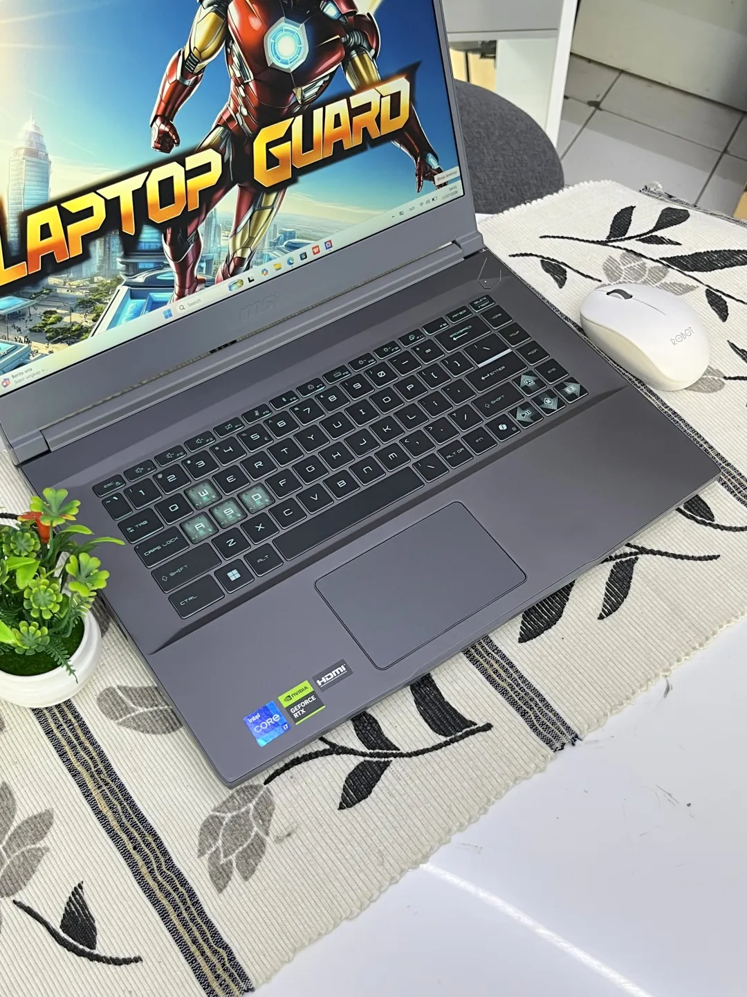 MSI THIN 15 B12UC foto 2