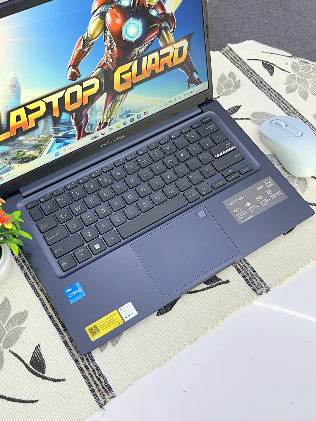 Asus VIVOBOOK A1404VA foto 2