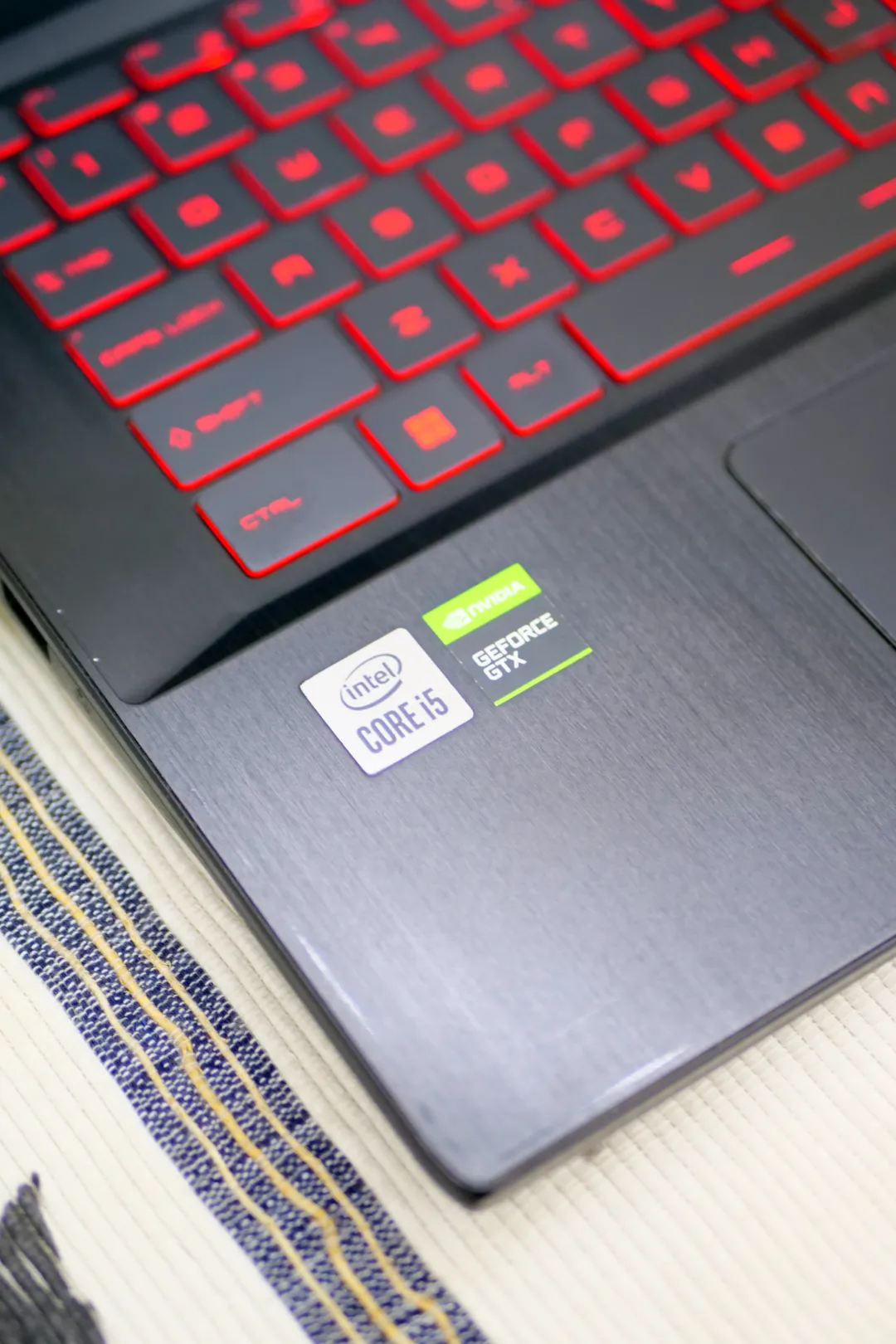 MSI GF63 THIN 10SC foto 2