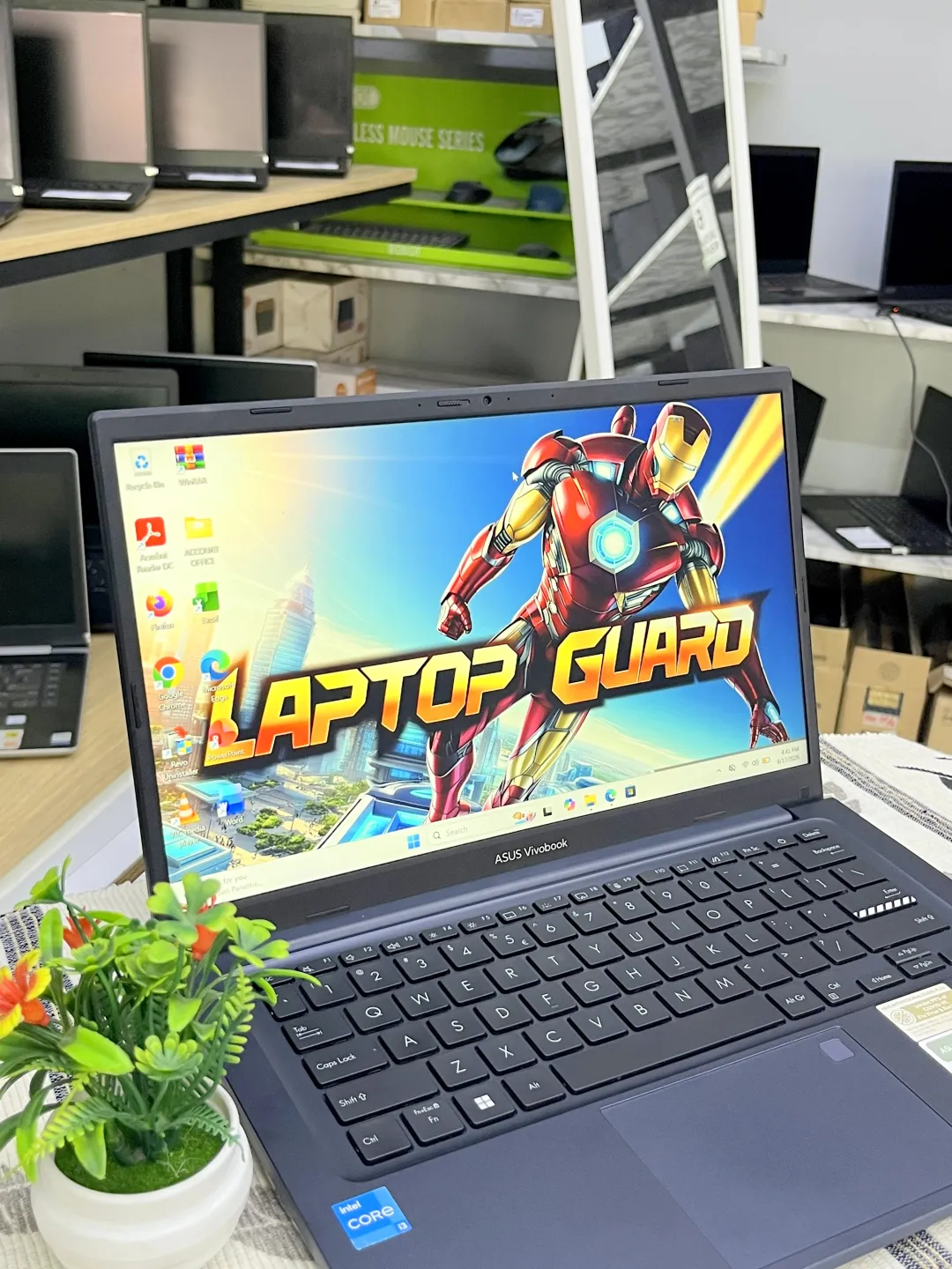 ASUS VIVOBOOK 1404ZA foto 2