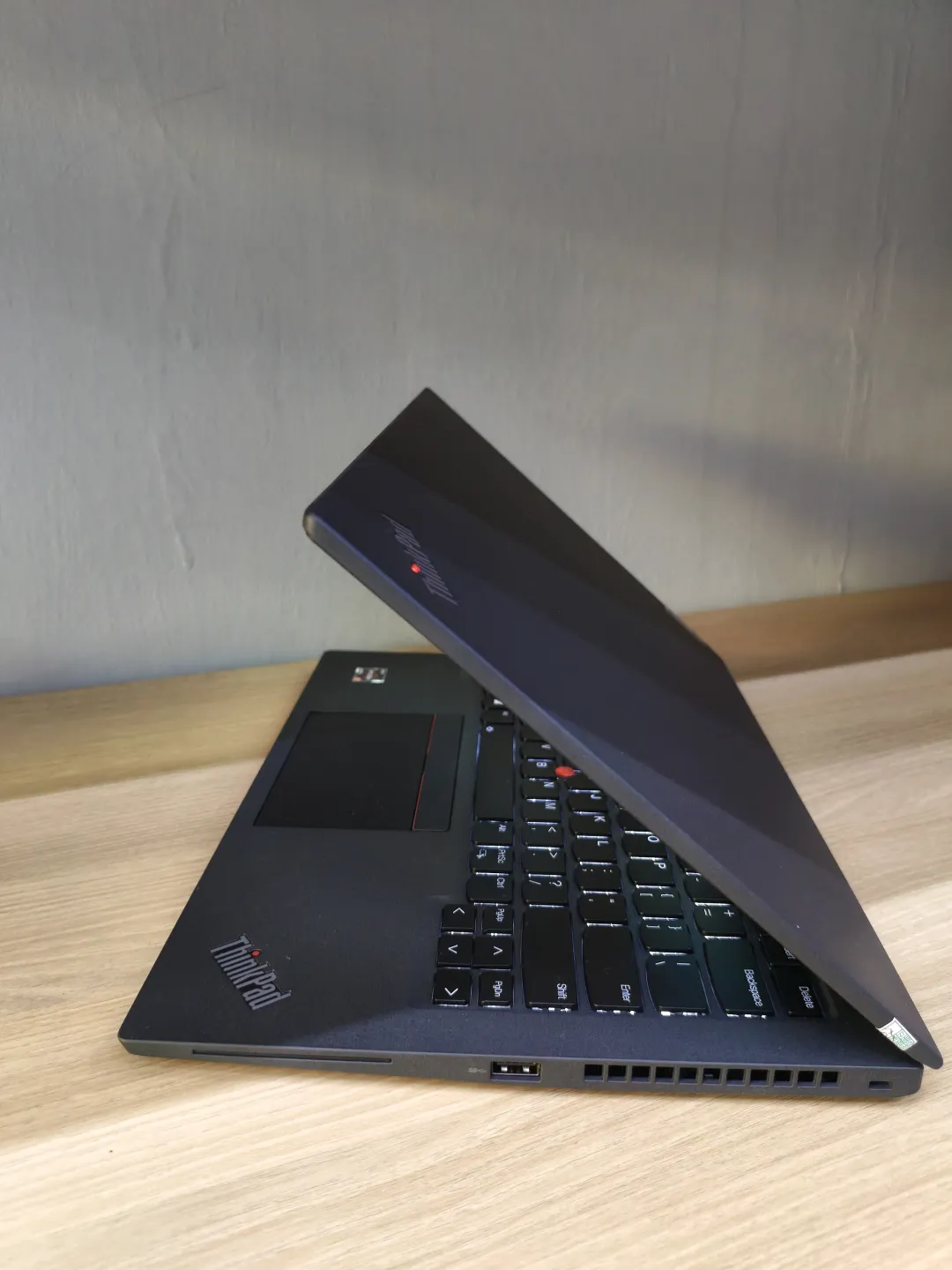 LENOVO THINKPAD T14S THINKPAD T14S foto 2