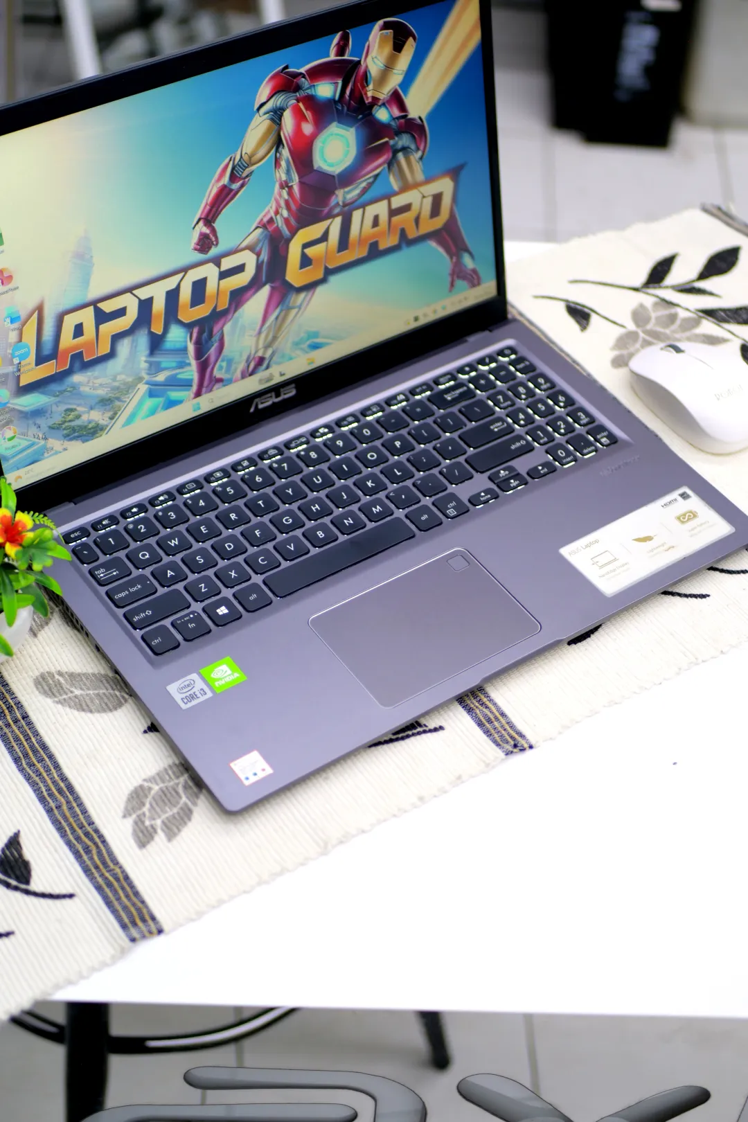 Asus VIVOBOOK A516J foto 2