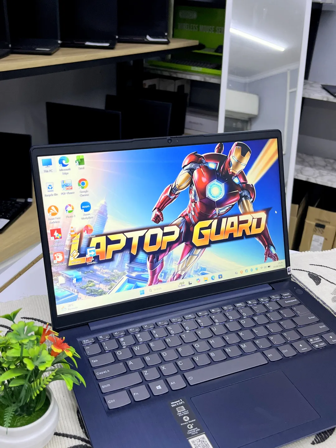 Lenovo IDEAPAD 3 14ITL6 foto 2