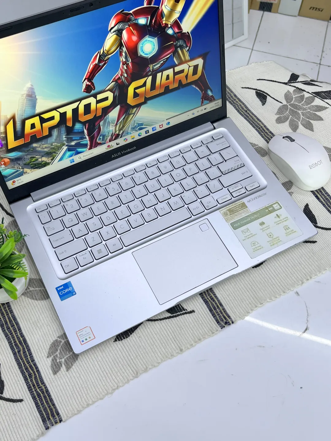 Asus VIVOBOOK A1404ZA foto 2