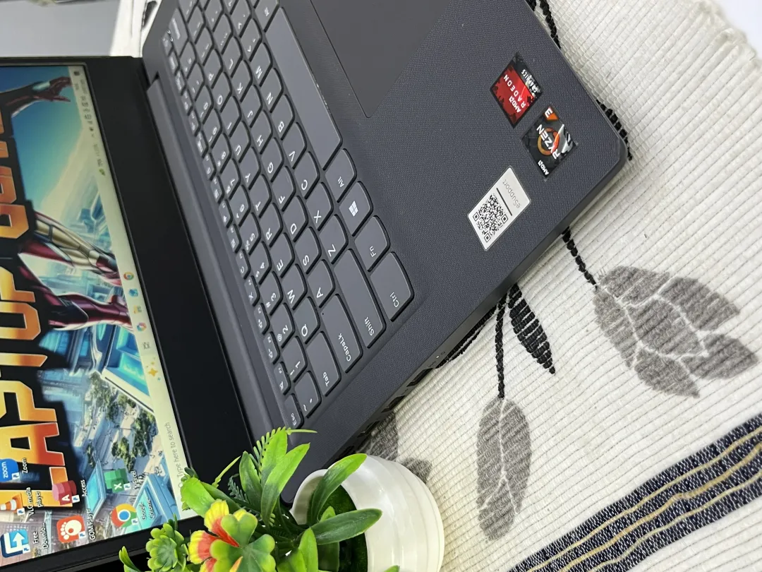 Lenovo V14 ADA foto 2