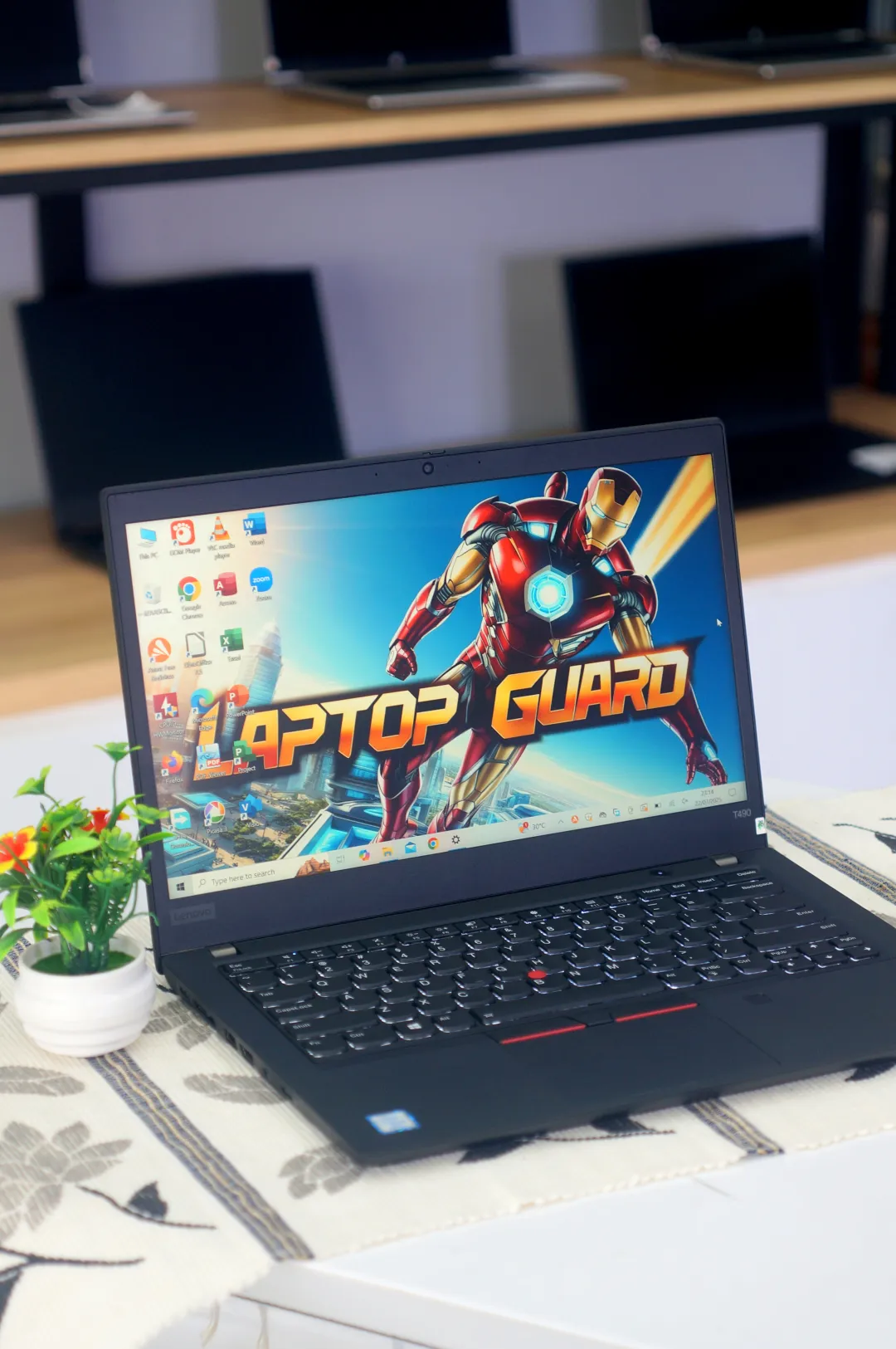 LENOVO THINKPAD T490 foto 2