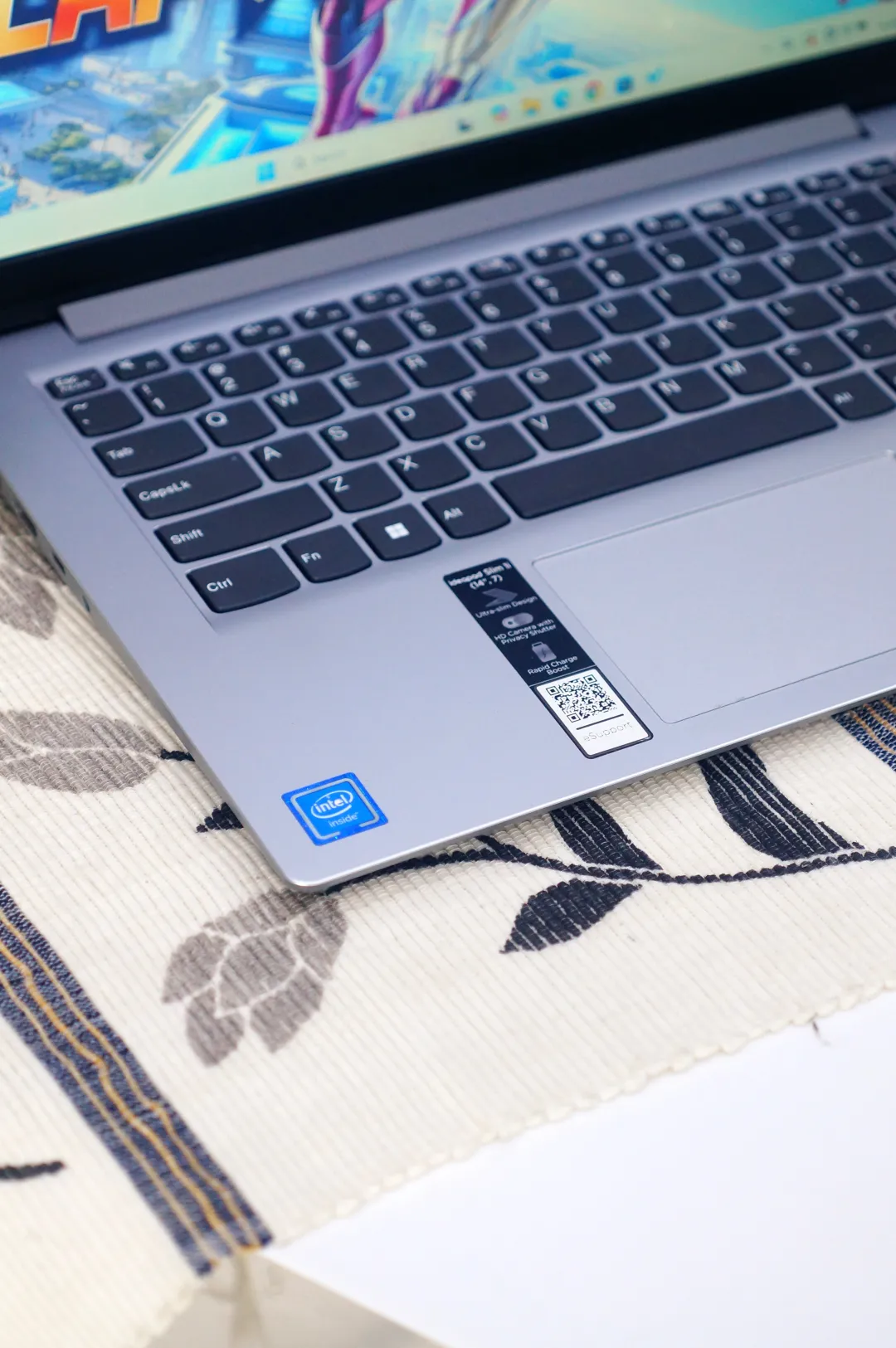 Lenovo IDEAPAD SLIM 1I 14IGL7 foto 3