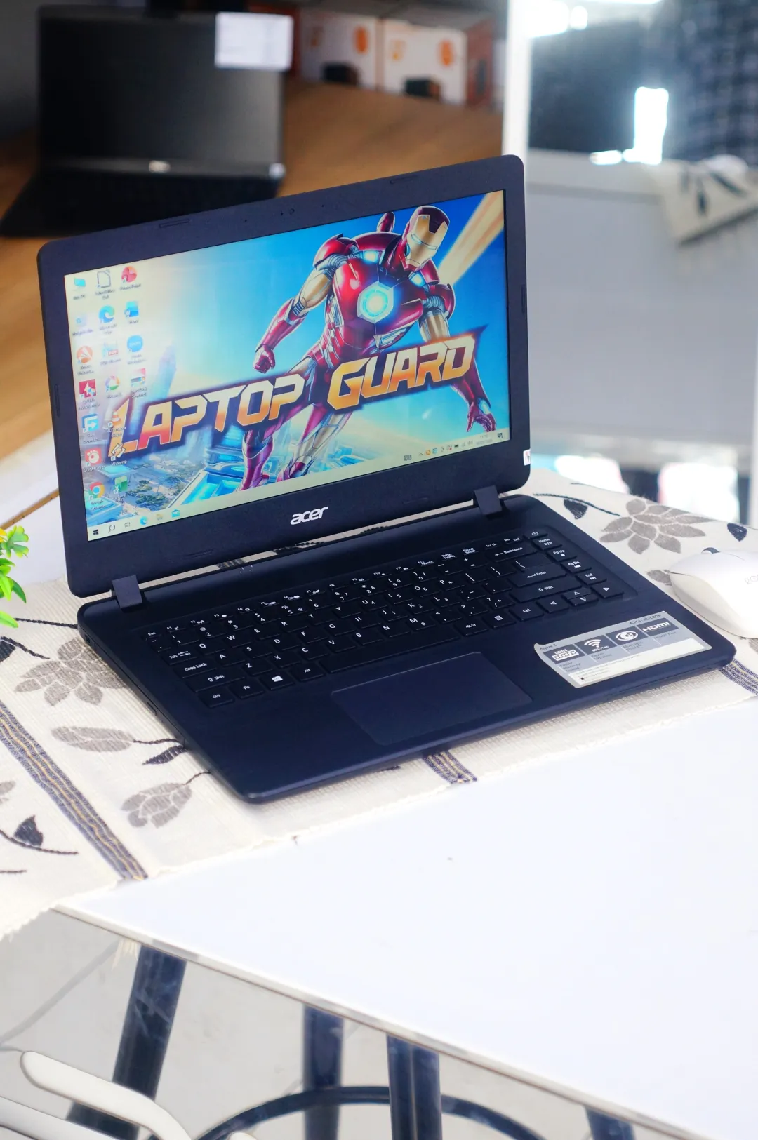 Acer ASPIRE A314-33 foto 3