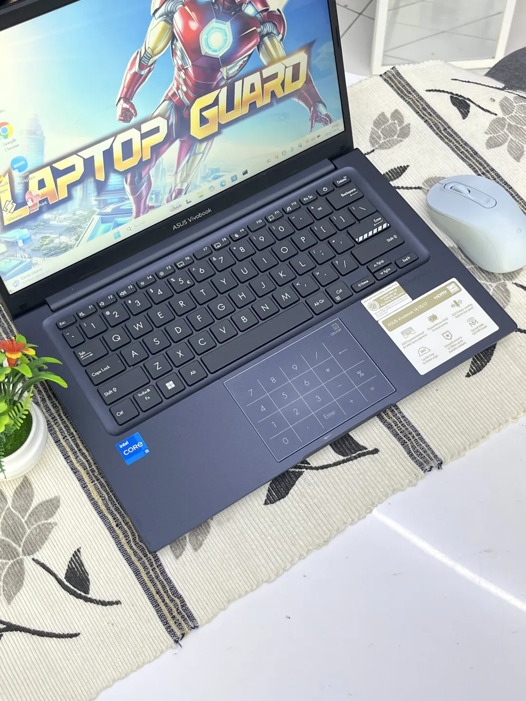 Asus VIVOBOOK X1404VA foto 3