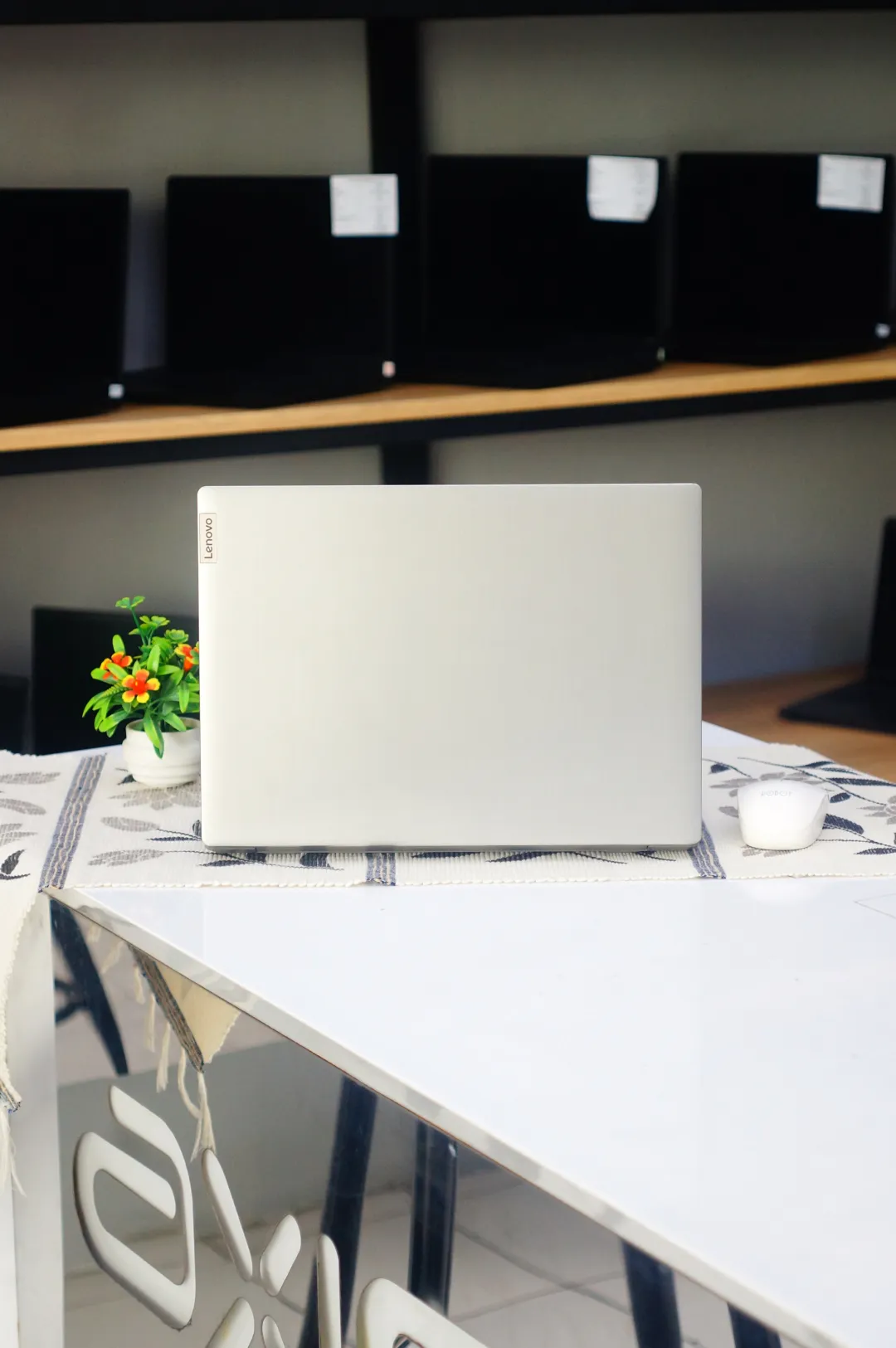 Lenovo IDEAPAD SLIM 3 foto 3