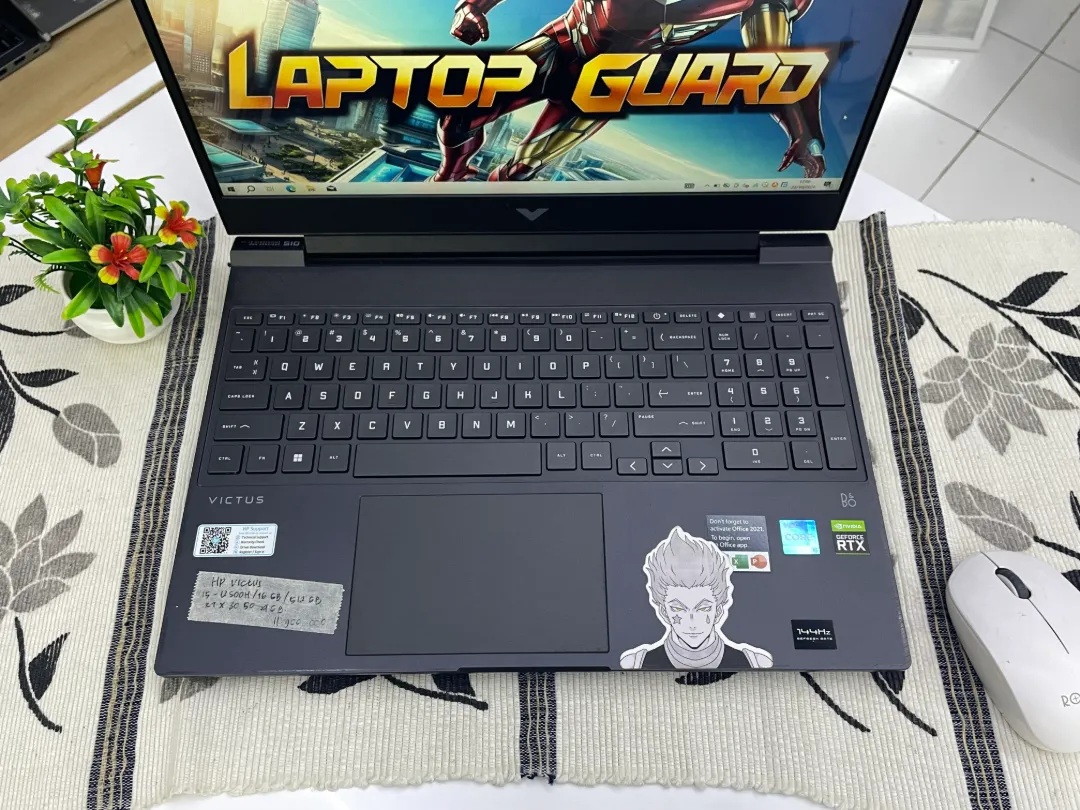 HP VICTUS 15-fa0011tx foto 3