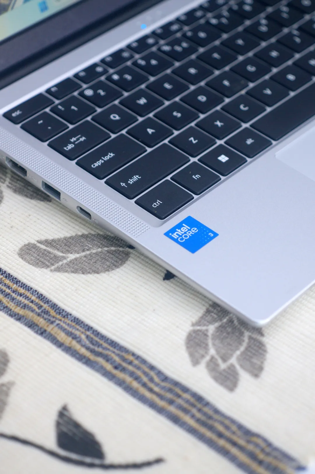Acer ASPIRE LITE 14 foto 3