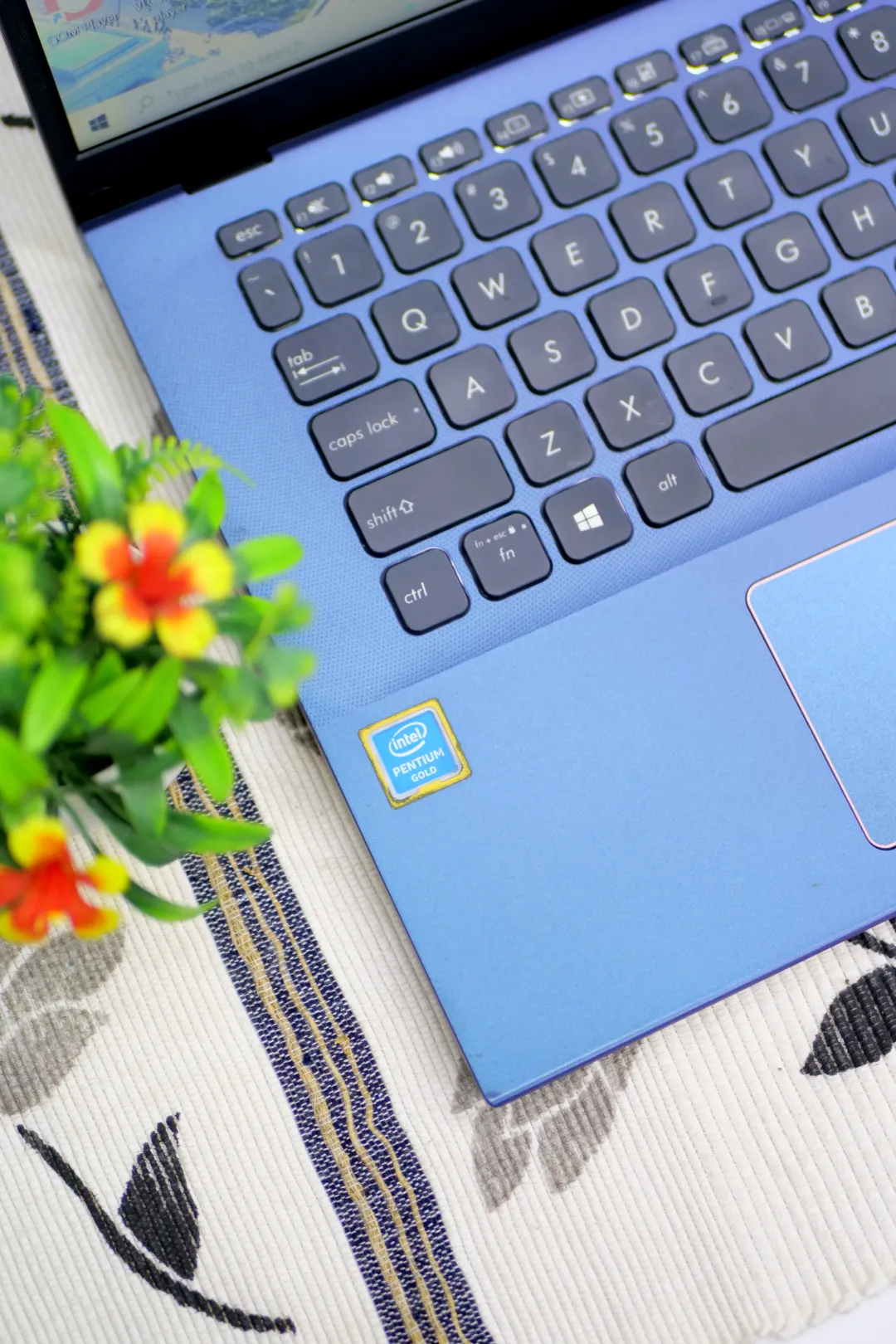 Asus VIVOBOOK A412F foto 3